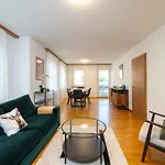 Duplex Cosy Appt, Location شقة سانت موريتز